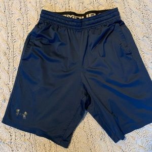 Under Armour mens shorts size small. Navy blue
